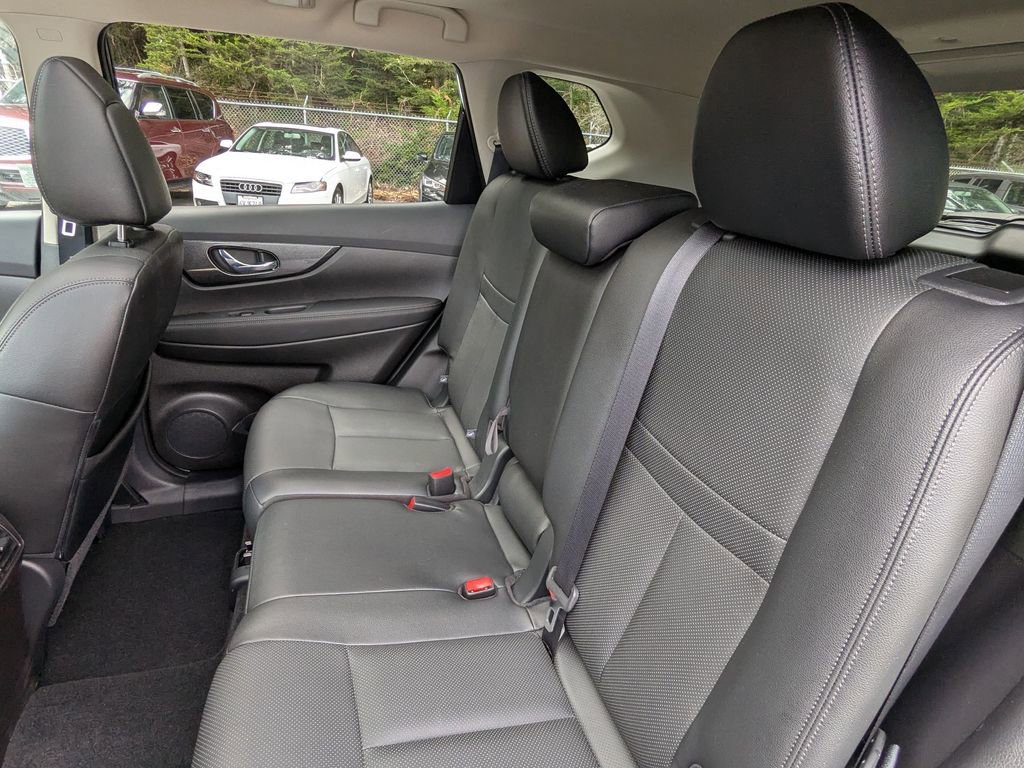 Used 2016 Nissan Rogue SL w/ SL Premium Package AWD/4WD image 24