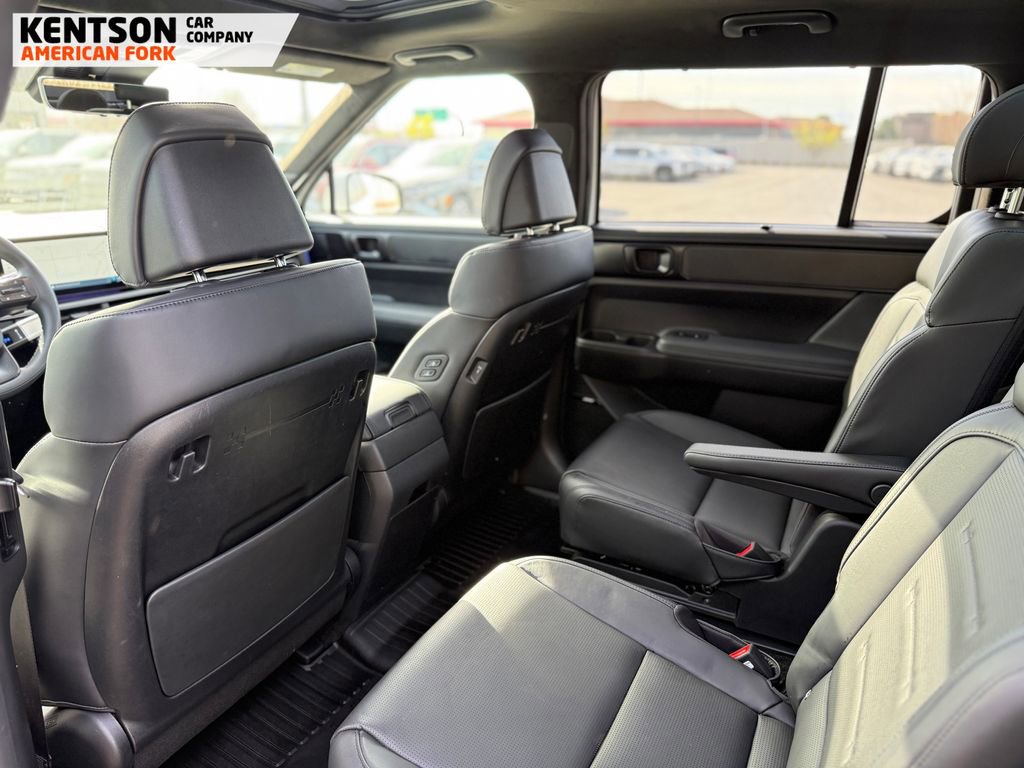 Used 2025 Hyundai Santa Fe Calligraphy image 38
