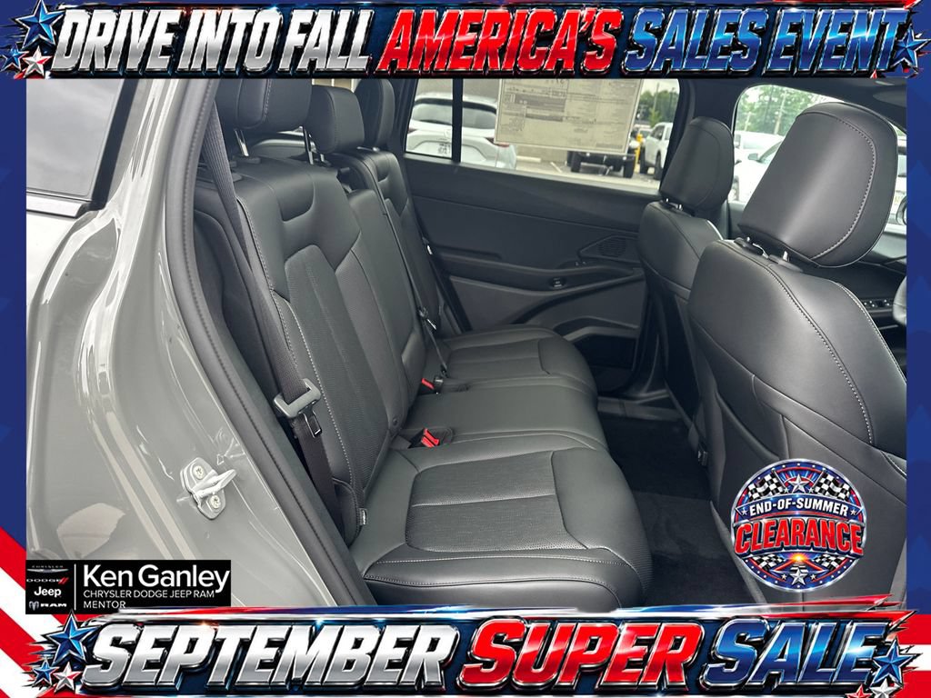 New 2026 Jeep Cherokee Overland w/ Trailer Tow Group AWD/4WD image 24
