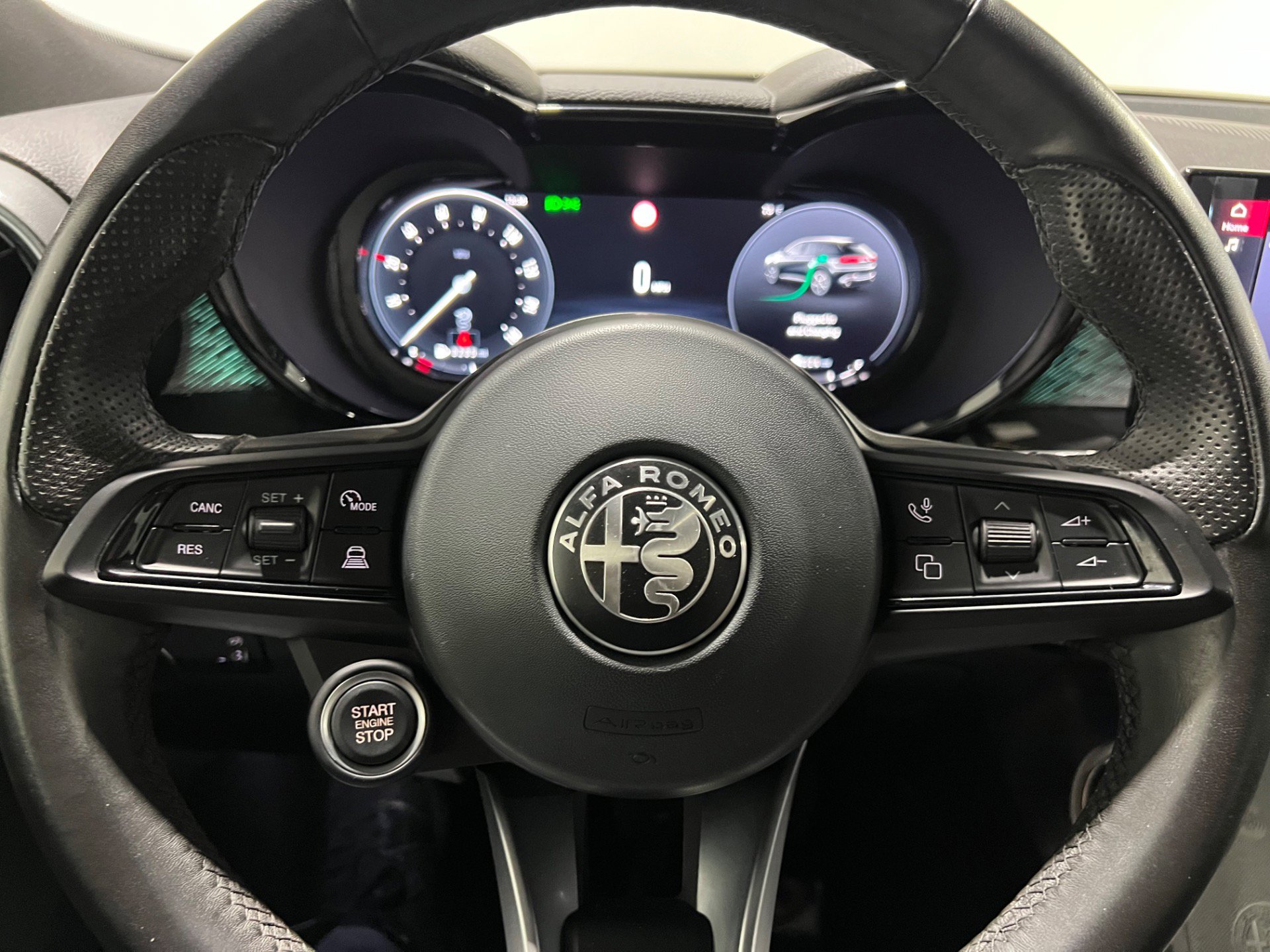 Used 2024 Alfa Romeo Tonale Ti image 26