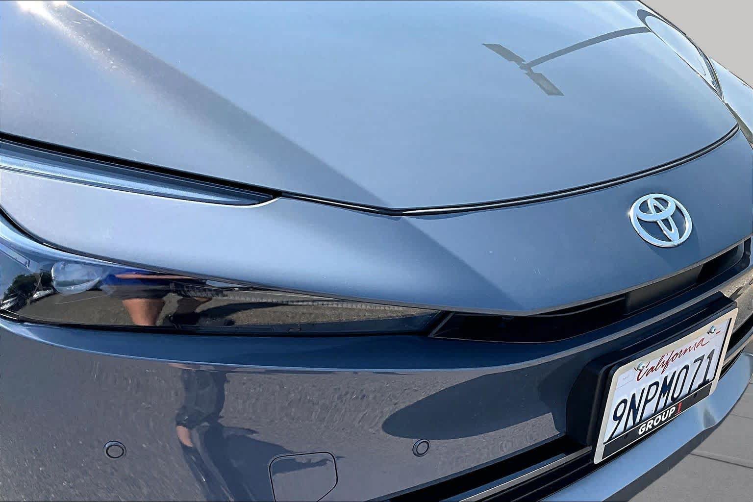 Used 2024 Toyota Prius XLE FWD image 29