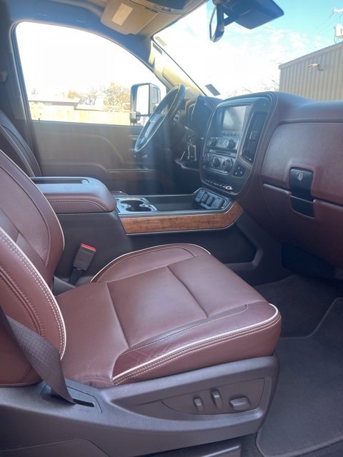 Used 2018 Chevrolet Silverado 2500 High Country w/ Duramax Plus Package image 10