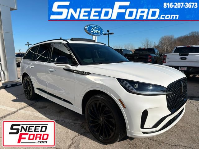 Used 2025 Lincoln Aviator Reserve w/ Equipment Group 201A image 1