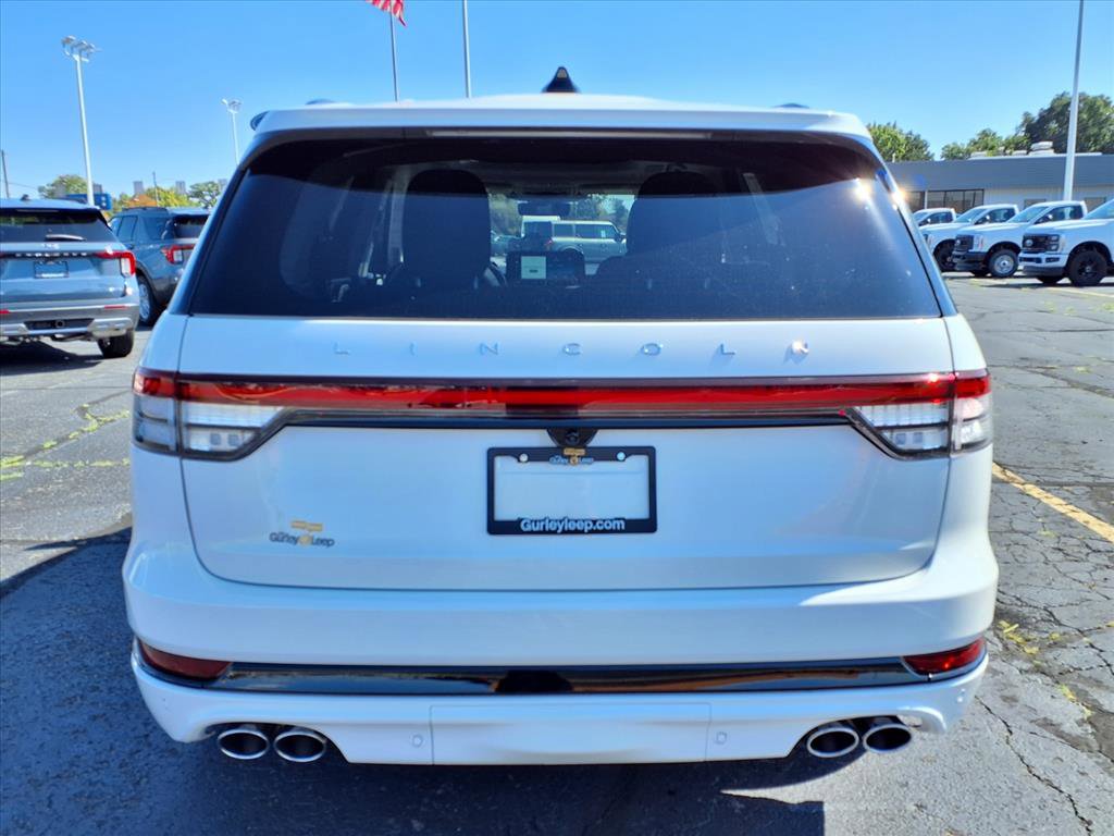 New 2025 Lincoln Aviator Reserve w/ Luxury Package image 11