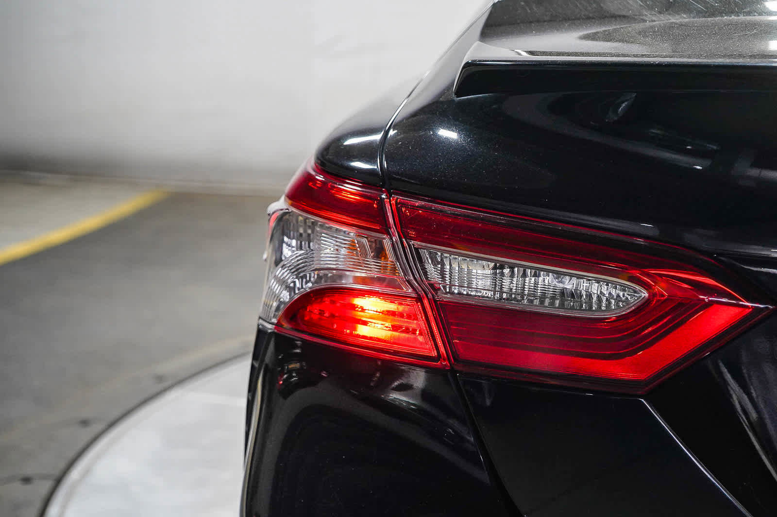 Used 2018 Toyota Camry SE w/ Protection Package (Q2) image 13