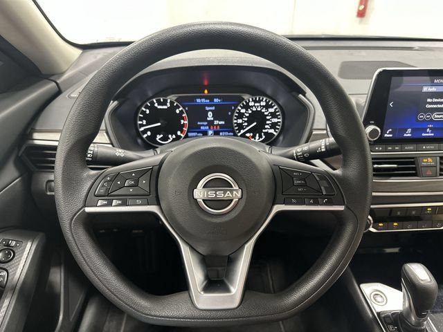 Used 2024 Nissan Altima 2.5 SV FWD image 14