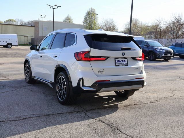 Used 2024 BMW X1 xDrive28i w/ Premium Package image 5