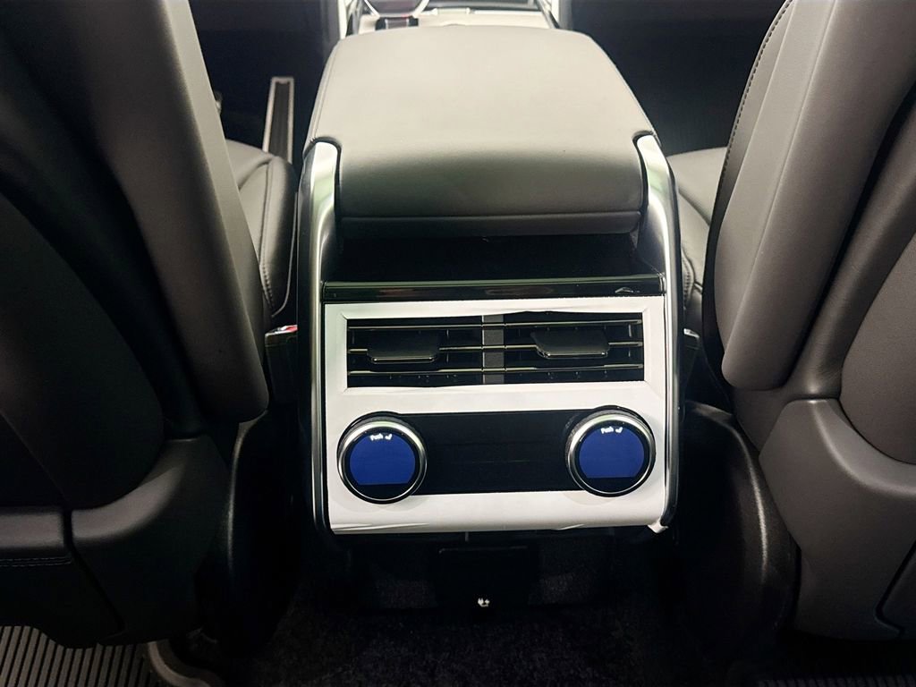New 2026 Land Rover Range Rover SE image 25