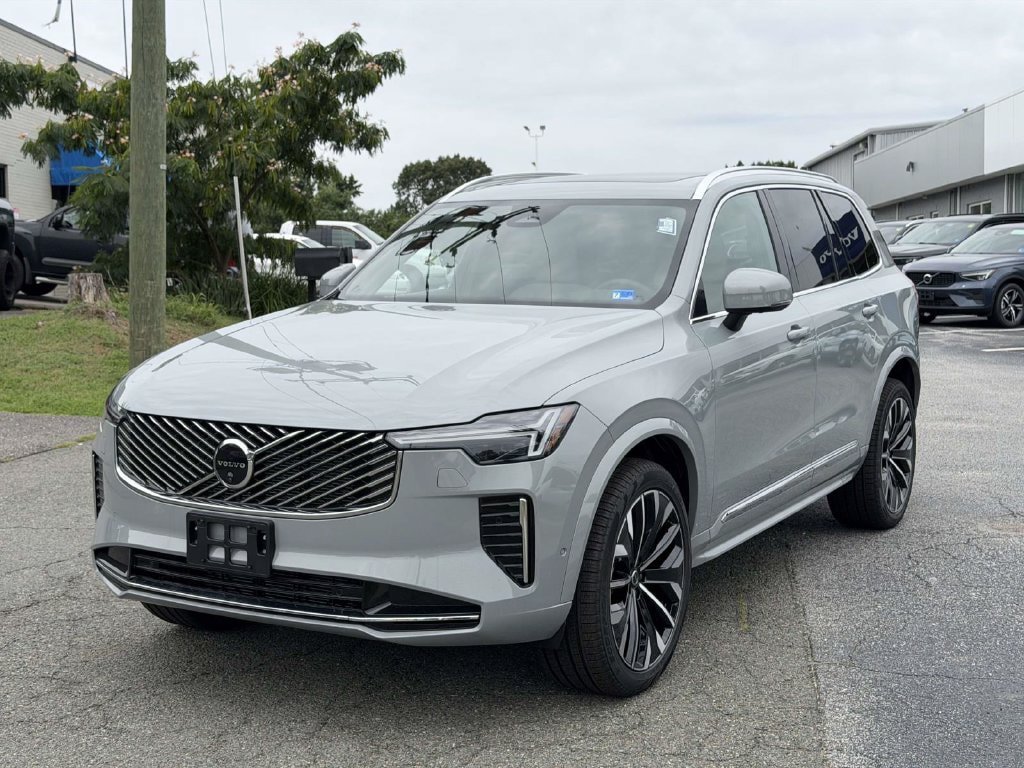 New 2026 Volvo XC90 B5 Plus w/ Protection Package Premier AWD/4WD image 22