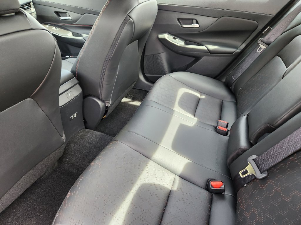 New 2026 Nissan Sentra SR w/ SR Premium Package FWD image 15
