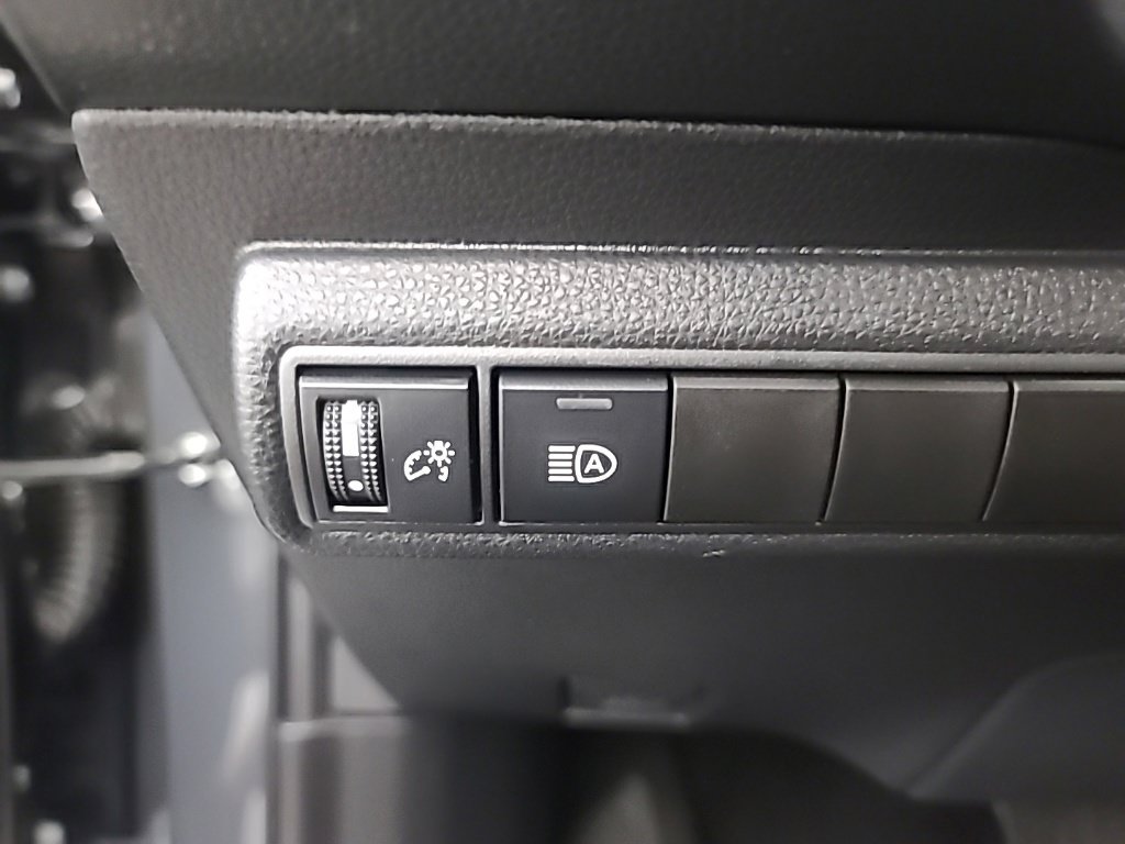 Used 2026 Toyota Corolla LE FWD image 27
