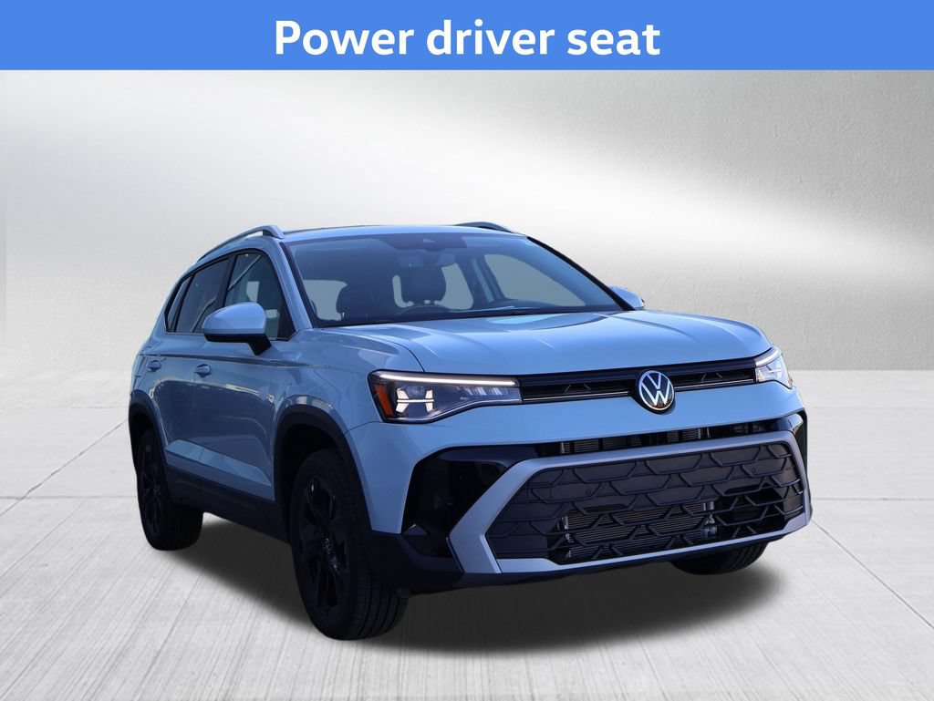 New 2026 Volkswagen Taos SE FWD image 8
