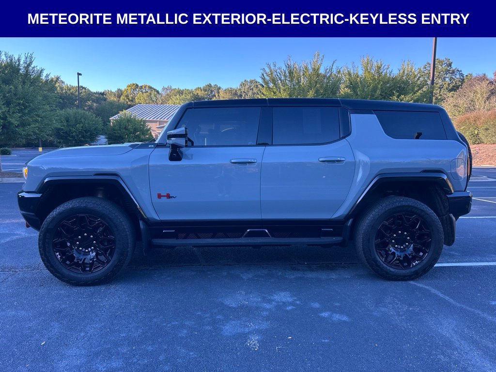 Used 2025 GMC Hummer EV 2X w/ LPO, Sport Package AWD/4WD image 12