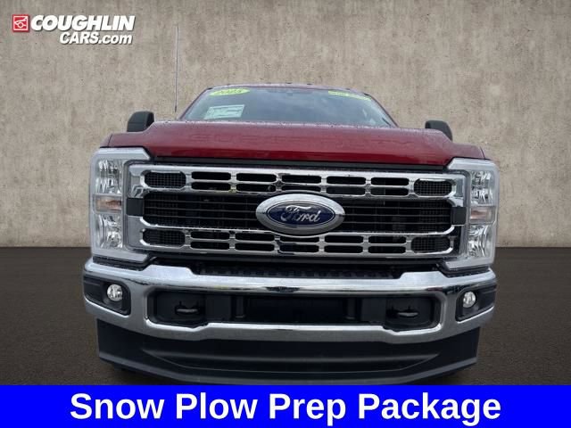 Used 2025 Ford F350 XLT w/ FX4 Off-Road Package image 8