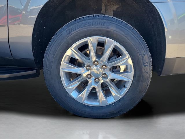 Used 2022 Chevrolet Suburban Premier image 13