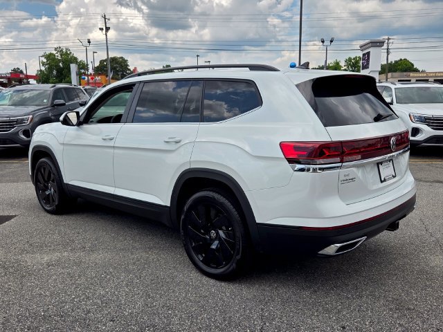 New 2026 Volkswagen Atlas SE FWD image 9