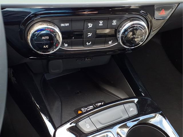 New 2026 Chevrolet Trax LT w/ Sunroof Package image 18