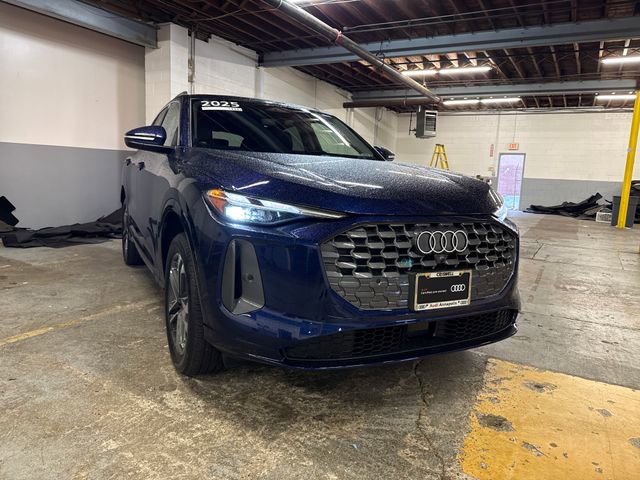 Certified 2025 Audi Q5 Premium w/ Convenience Package AWD/4WD image 7