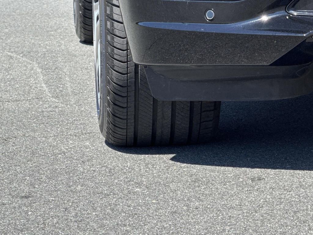 Used 2024 Cadillac Lyriq Luxury w/ LPO, Floor Liner Package image 16