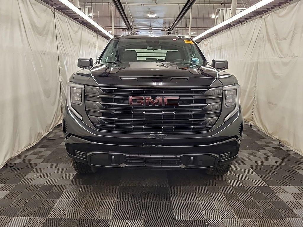 Used 2024 GMC Sierra 1500 Pro w/ Graphite Edition AWD/4WD image 2