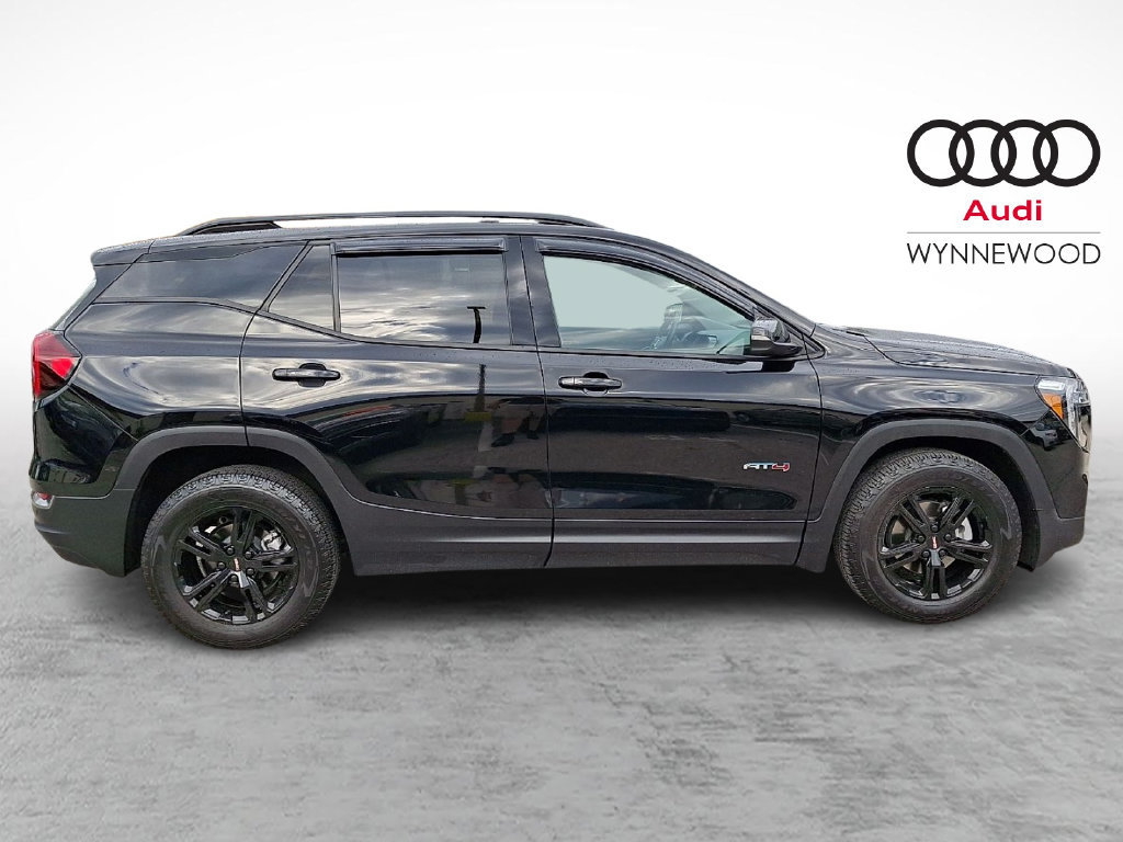 Used 2024 GMC Terrain AT4 AWD/4WD image 7