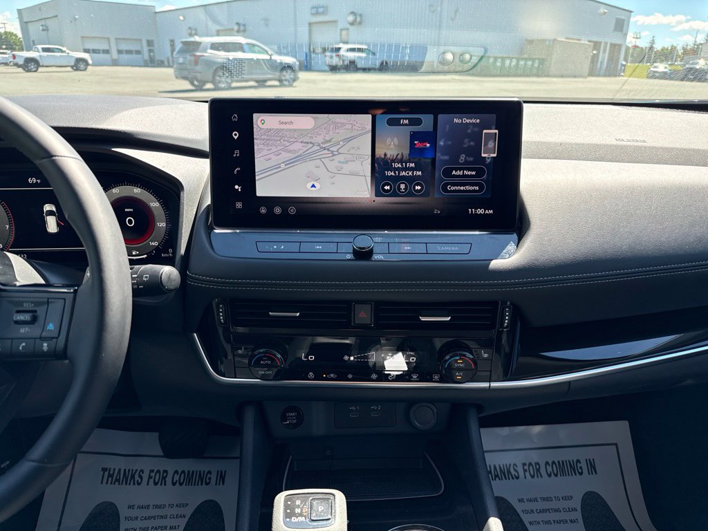 Used 2026 Nissan Rogue SL AWD/4WD image 17