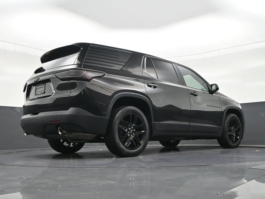 Used 2019 Chevrolet Traverse LS w/ LPO, Blackout Package FWD image 32