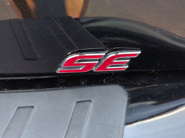 Used 2019 Toyota Corolla SE w/ SE Option Package FWD image 12