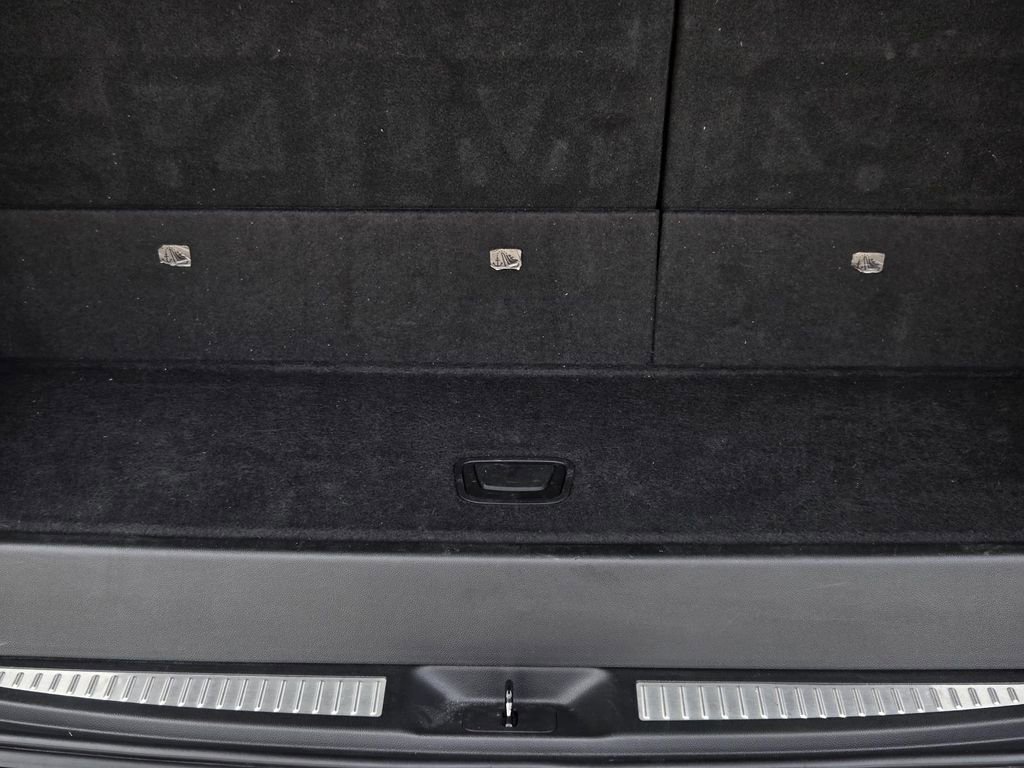 Used 2018 GMC Yukon SLT w/ Open Road Package image 11