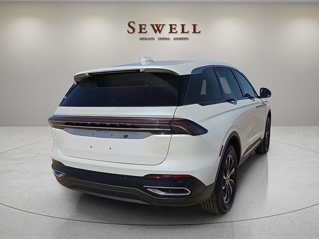 New 2026 Lincoln Nautilus Premier AWD/4WD image 4