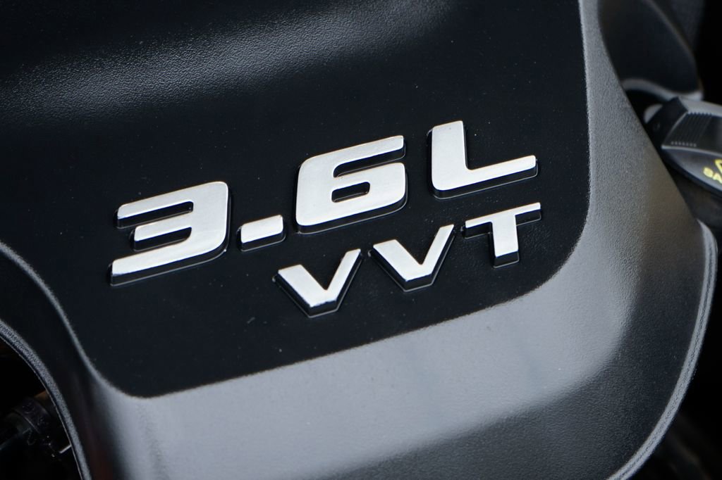 Used 2019 Chrysler 300 S image 12