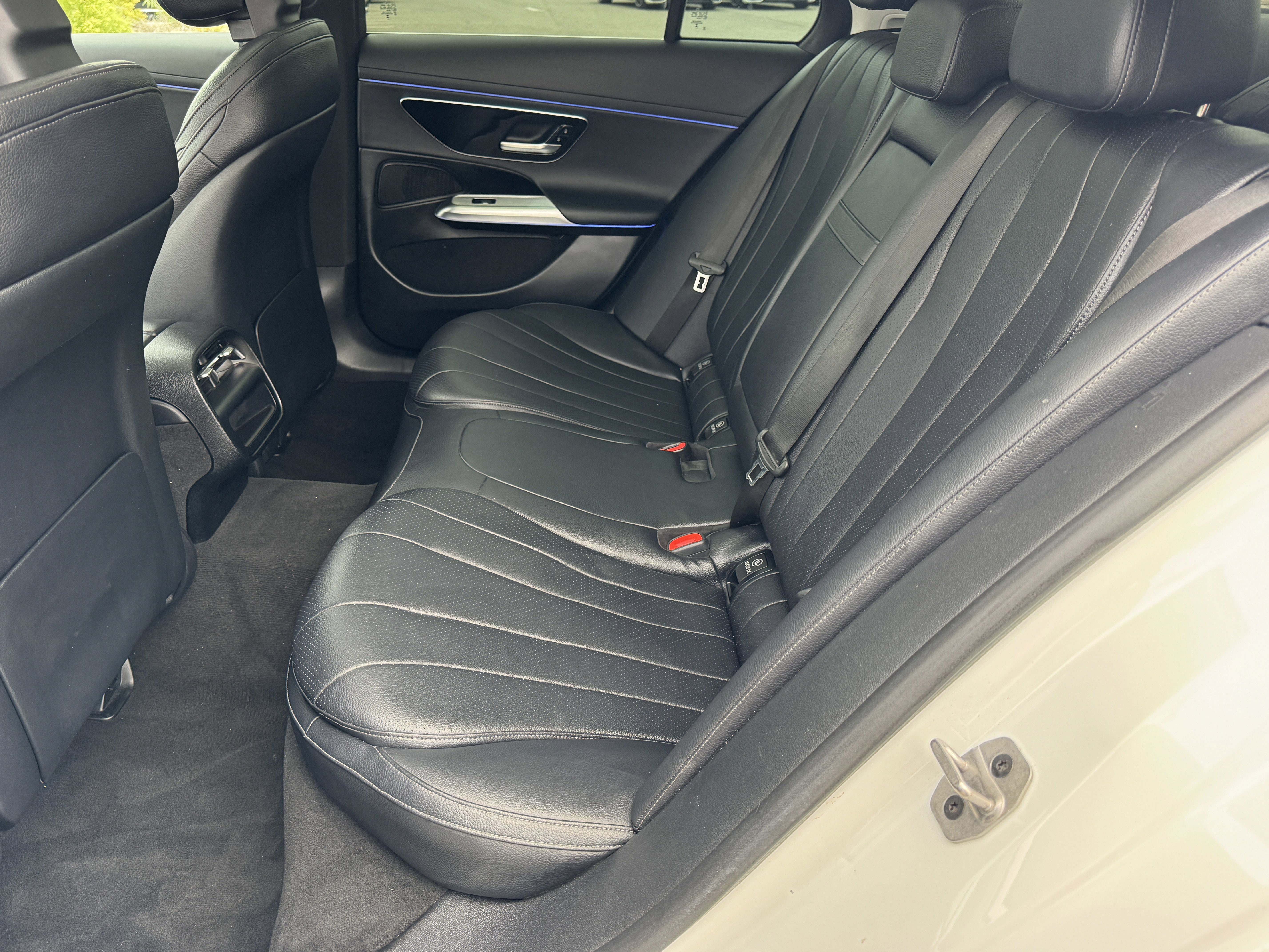 Used 2024 Mercedes-Benz E 350 4MATIC Sedan image 32