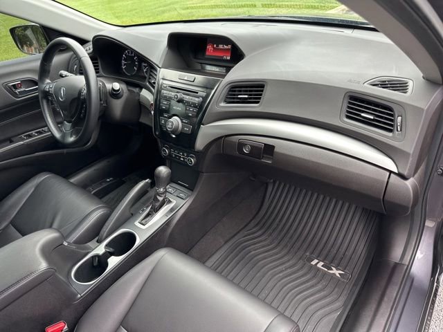Used 2017 Acura ILX FWD image 26