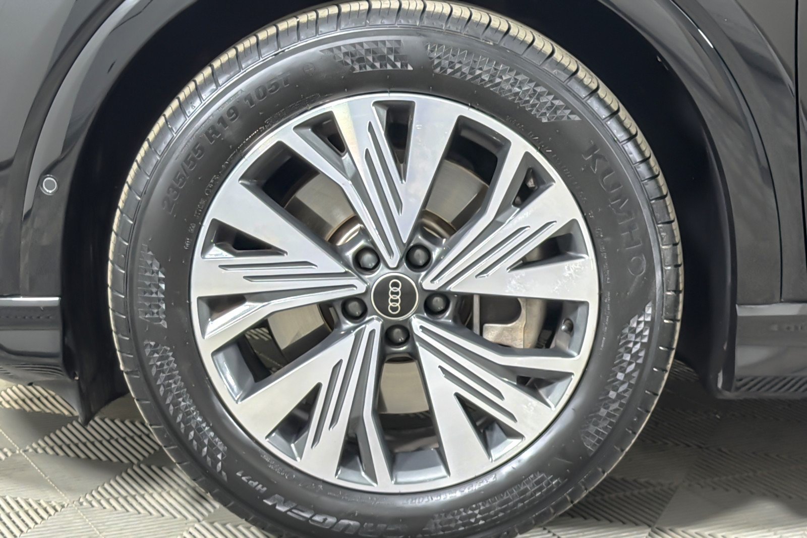 Certified 2023 Audi Q4 e-tron Premium Plus w/ Premium Plus RWD image 25