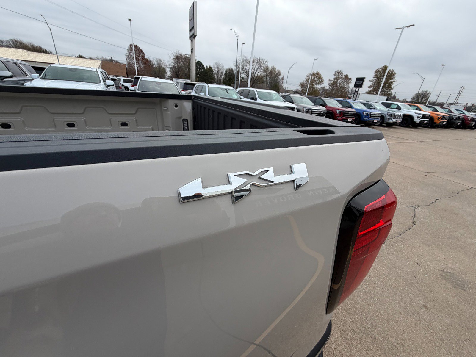 New 2026 GMC Sierra 1500 Pro w/ Pro Value Package image 17