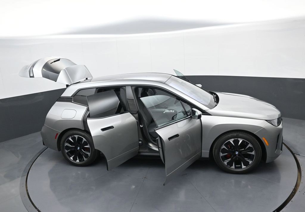 New 2026 BMW iX xDrive60 w/ M Sport Package image 40