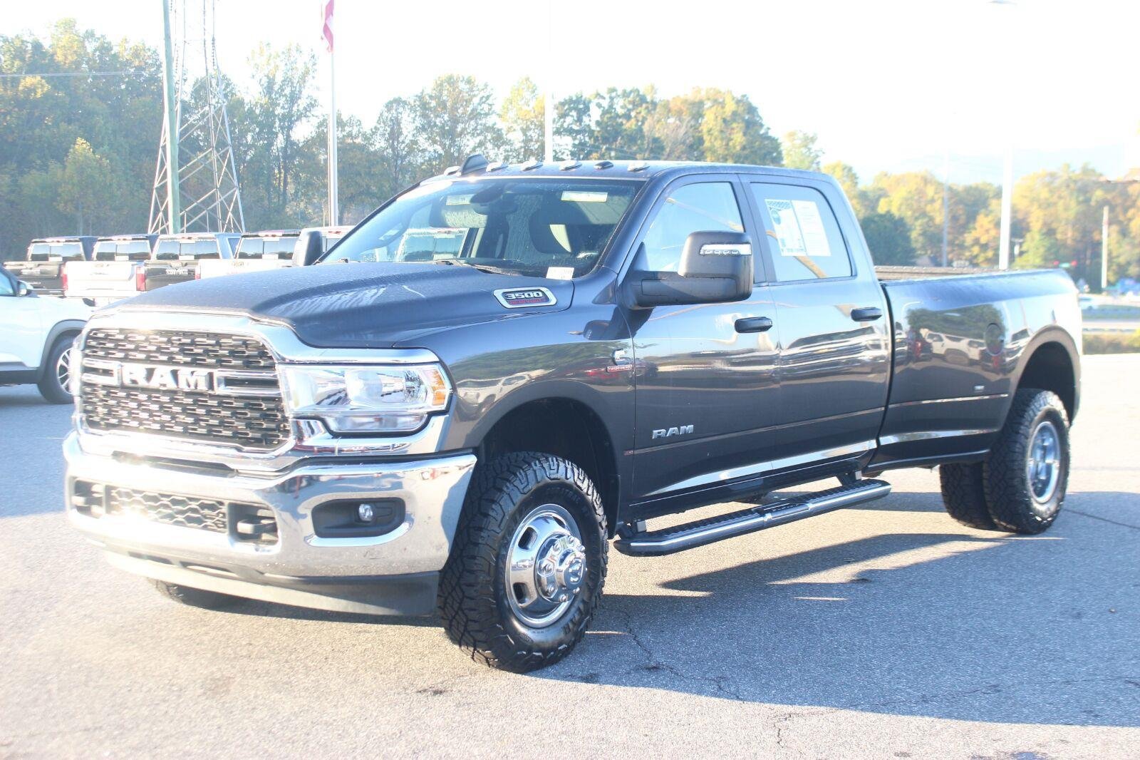 Used 2023 RAM 3500 Big Horn w/ Level 1 Equipment Group AWD/4WD image 3