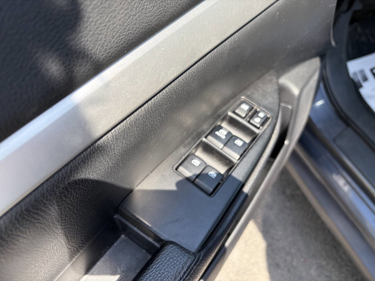 Used 2014 Subaru Legacy 2.5i AWD/4WD image 8