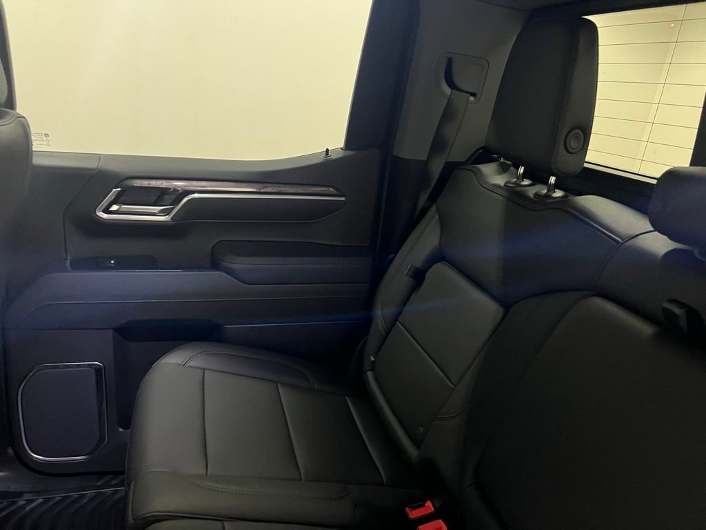 New 2025 Chevrolet Silverado 1500 LTZ w/ LTZ Convenience Package II image 32