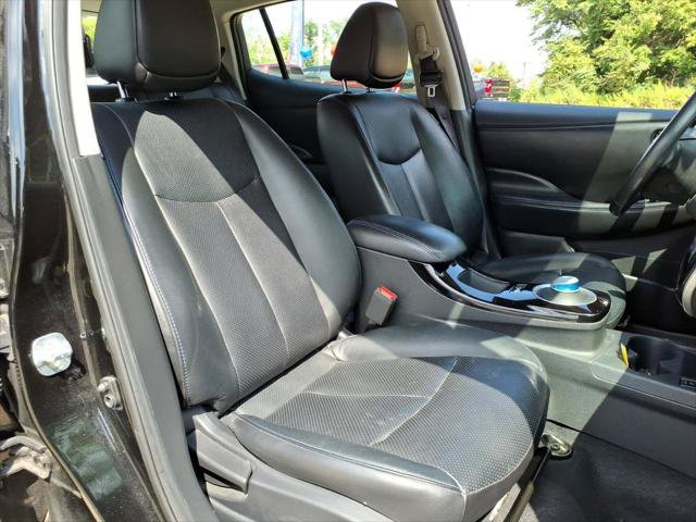 Used 2016 Nissan Leaf SL w/ Premium Package FWD image 8