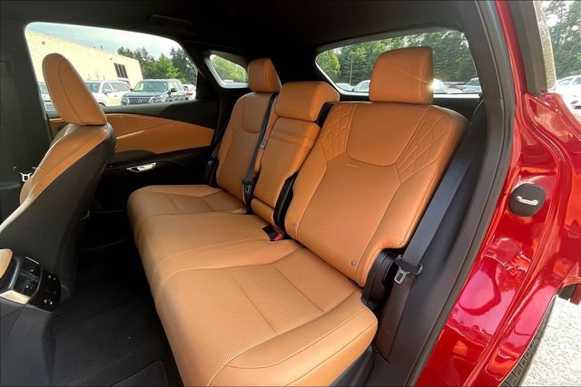 Used 2024 Lexus RX 350 Premium w/ Accessory Package (Z1) AWD/4WD image 22