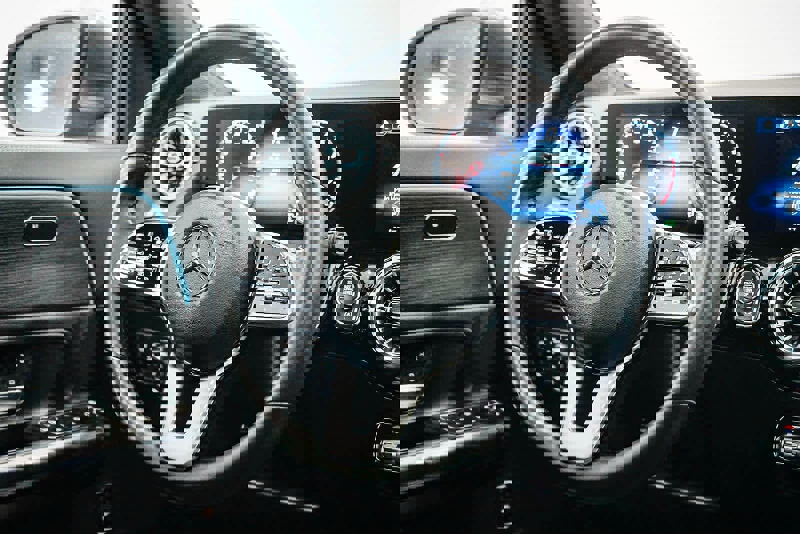 Certified 2022 Mercedes-Benz GLA 250 4MATIC image 15