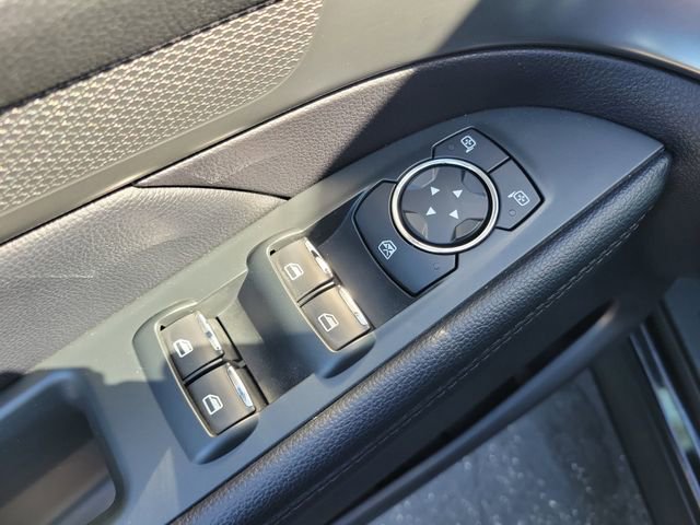 Used 2019 Ford Explorer XLT w/ Equipment Group 201A FWD image 22