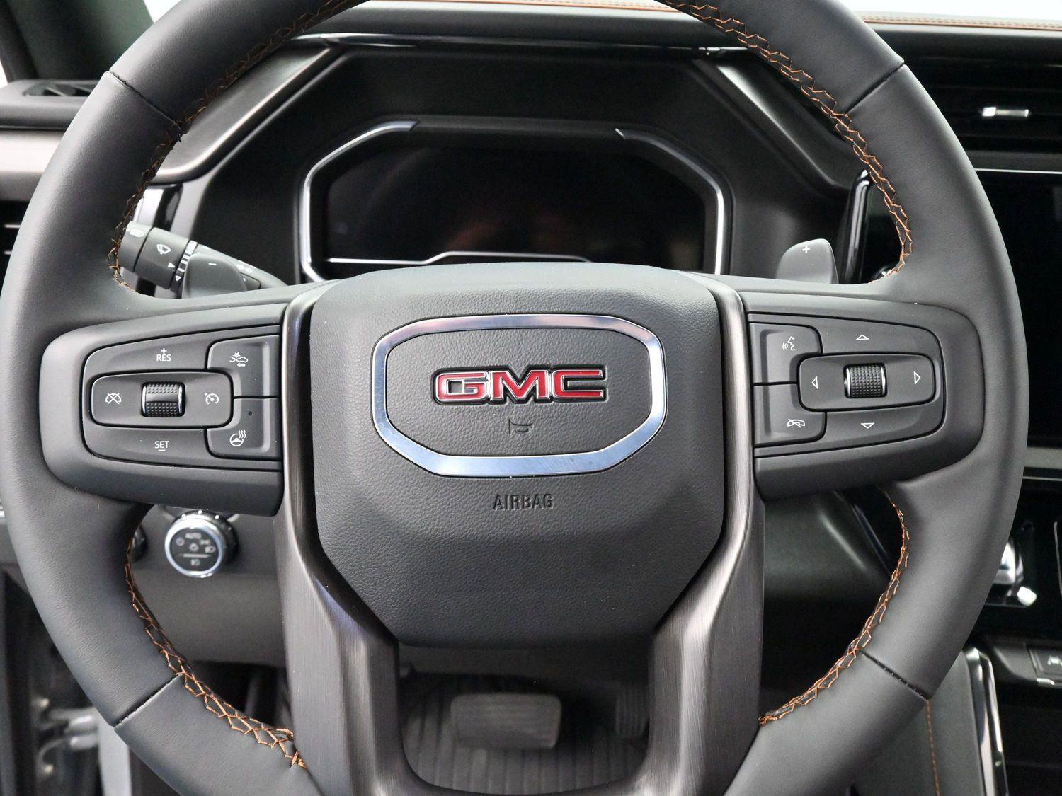 Used 2025 GMC Sierra 1500 AT4 w/ AT4 Premium Package image 17