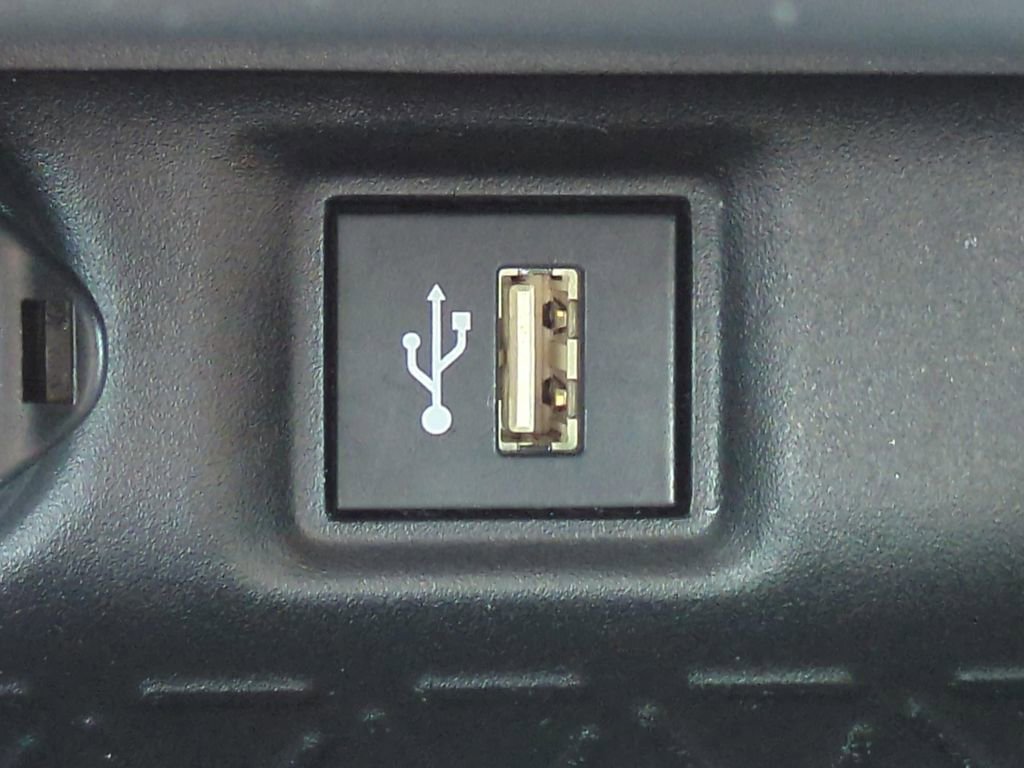 Used 2023 Toyota RAV4 LE image 18