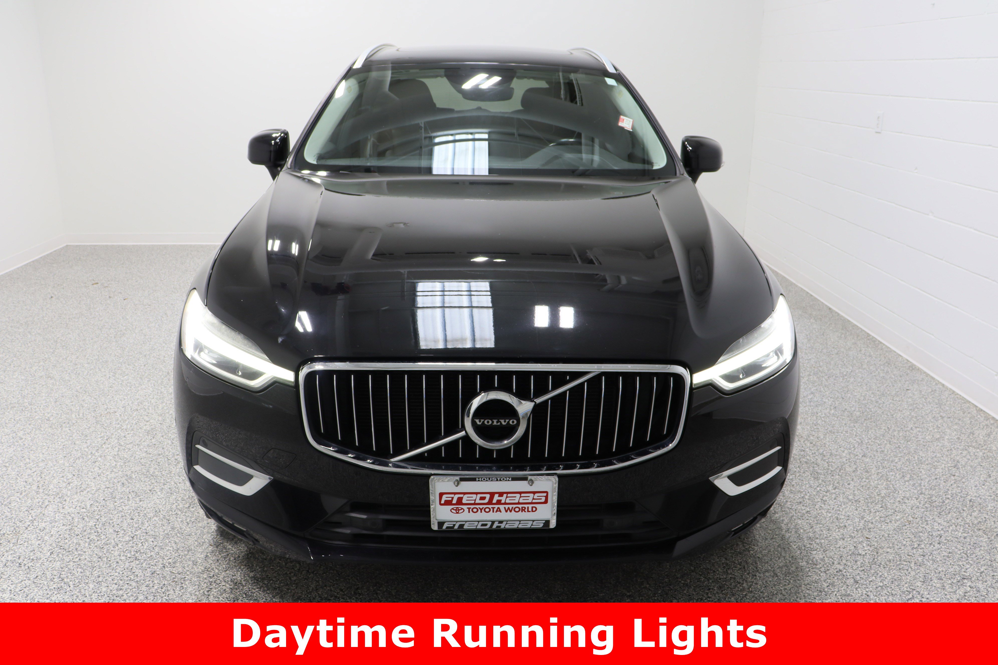 Used 2018 Volvo XC60 T6 Inscription w/ Convenience Package image 3