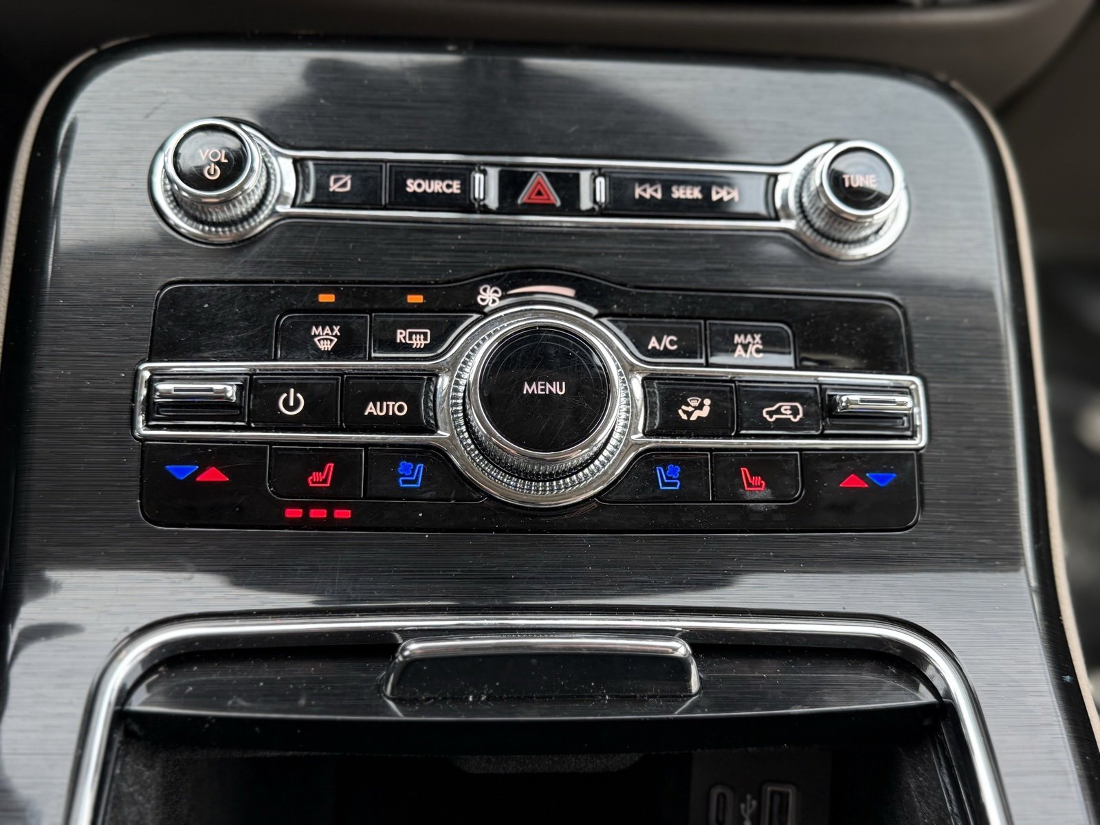 Used 2023 Lincoln Nautilus Reserve w/ Equipment Group 202A image 25