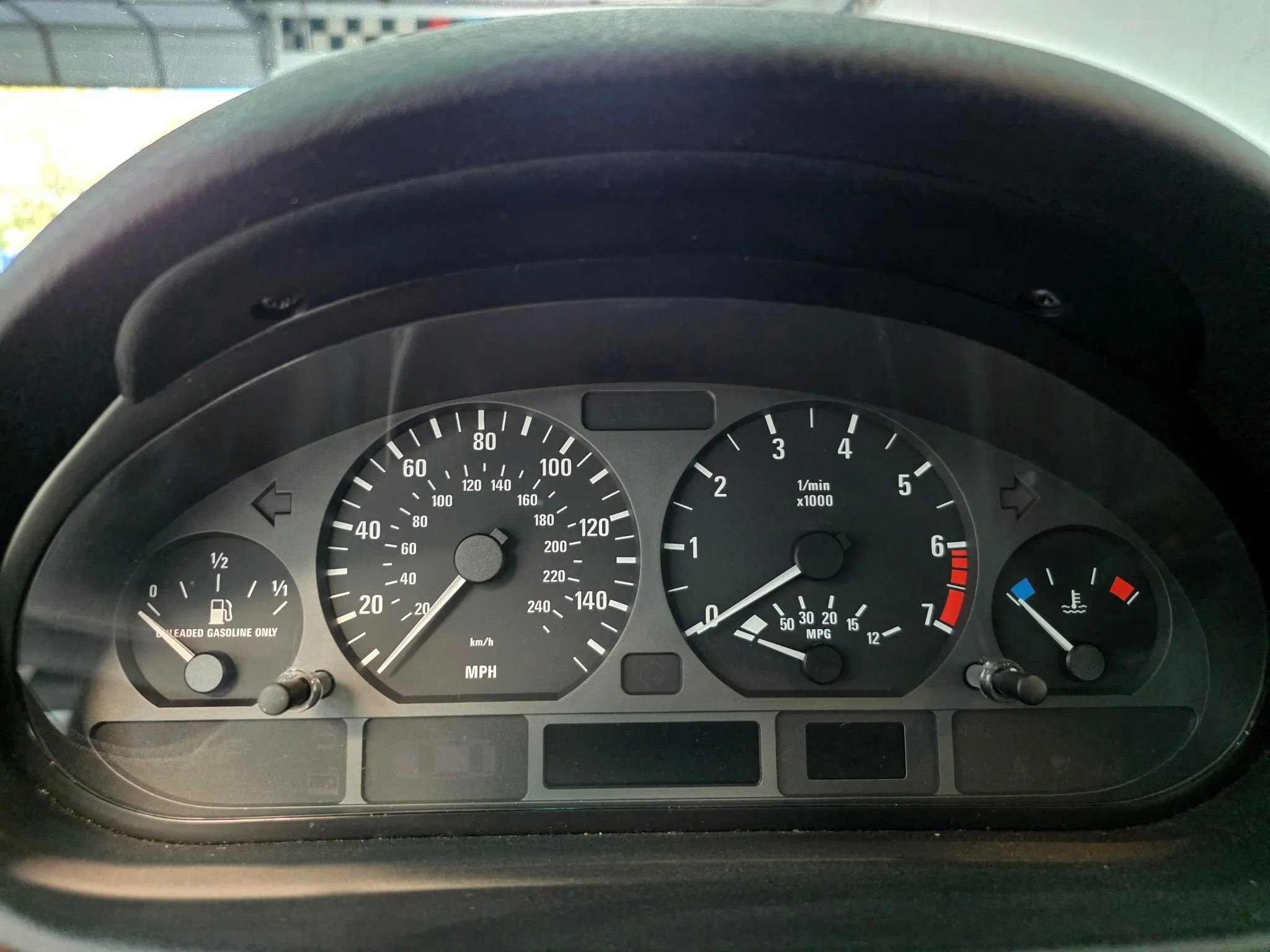 Used 2003 BMW 325i Sedan image 16