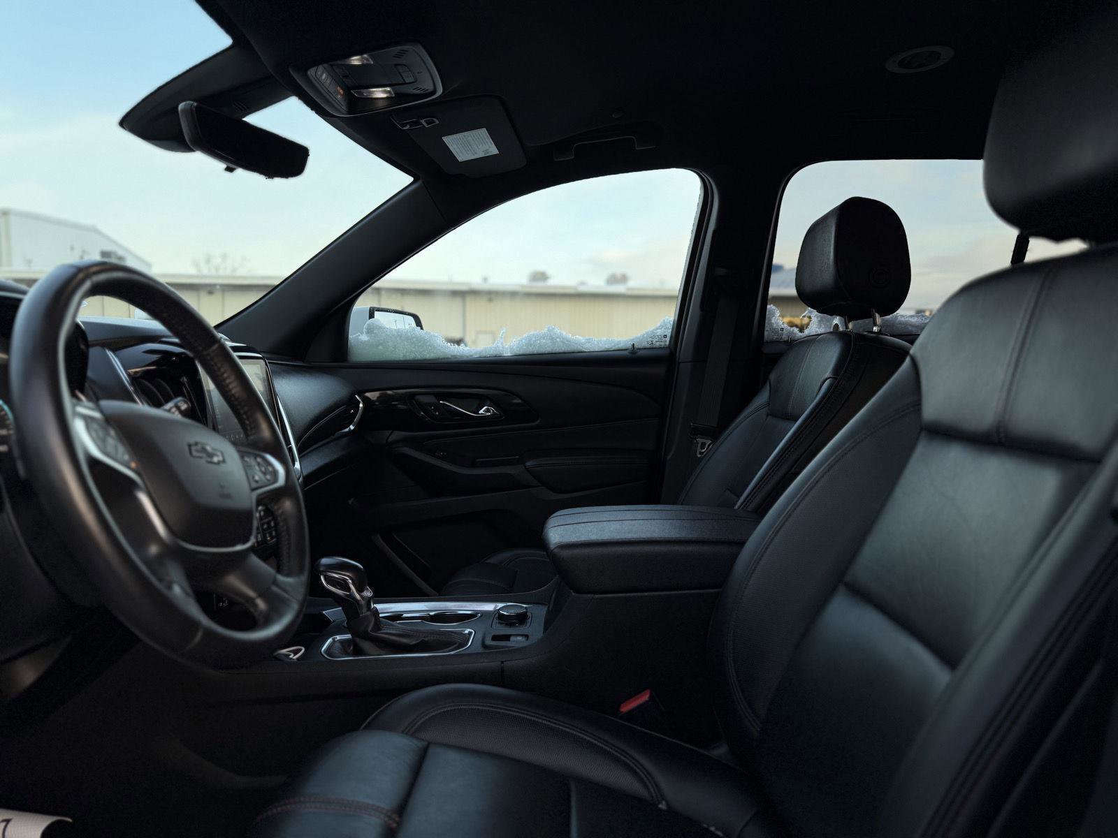 Used 2022 Chevrolet Traverse RS AWD/4WD image 11