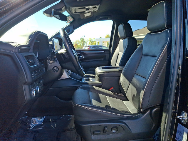 Certified 2024 GMC Yukon SLT w/ SLT Luxury Package AWD/4WD image 14